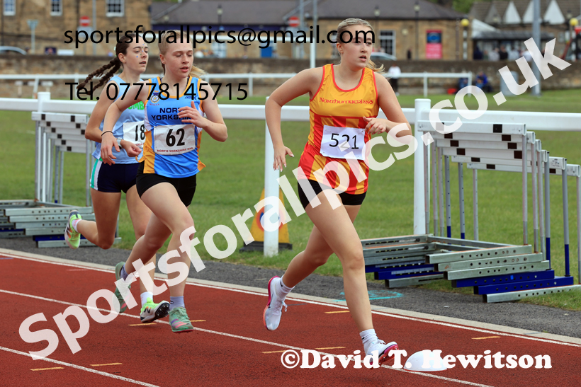 Middle Distance, 2026 Northern Schools Inter Counties, Wentworth, Hexham. Photo: David T. Hewitson/Sports for All Pics